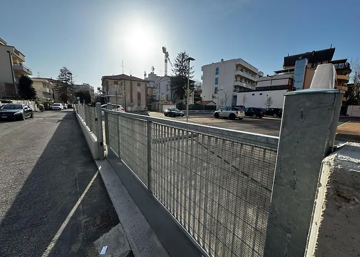 Con Posto Auto Privato A Marina Centro Mare *