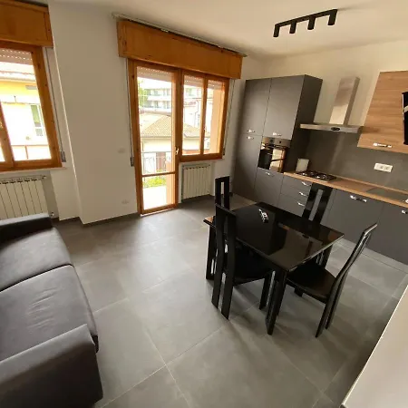 Con Posto Auto Privato A Marina Centro Mare 公寓 *